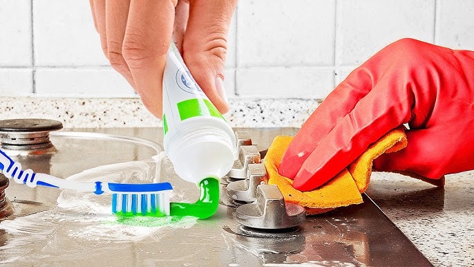 20 UNUSUAL AND EASY CLEANING HACKS TO MAKE YOUR HOUSE SPARKLE 