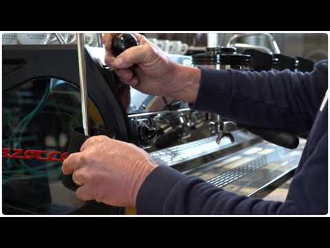 Strada EP_ Tutorial on steam wand cleaning