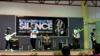 Estranged - Aurora cover