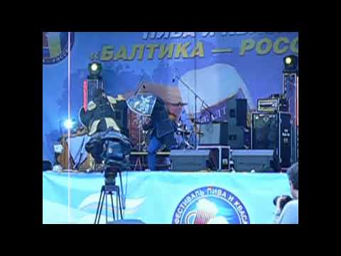 Жестокий бой рыцарей со щитами!