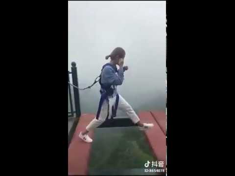 Walking Through Sky Bridge In China | 9GAG it