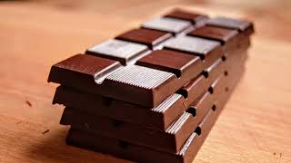 Raw Chocolate Making With Chocomama Book 1: How to make healthy, raw, vegan chocolate at home
