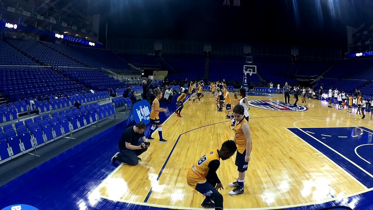 12.01.2017 NBA GLOBAL GAMES Junior Basketball Traning 