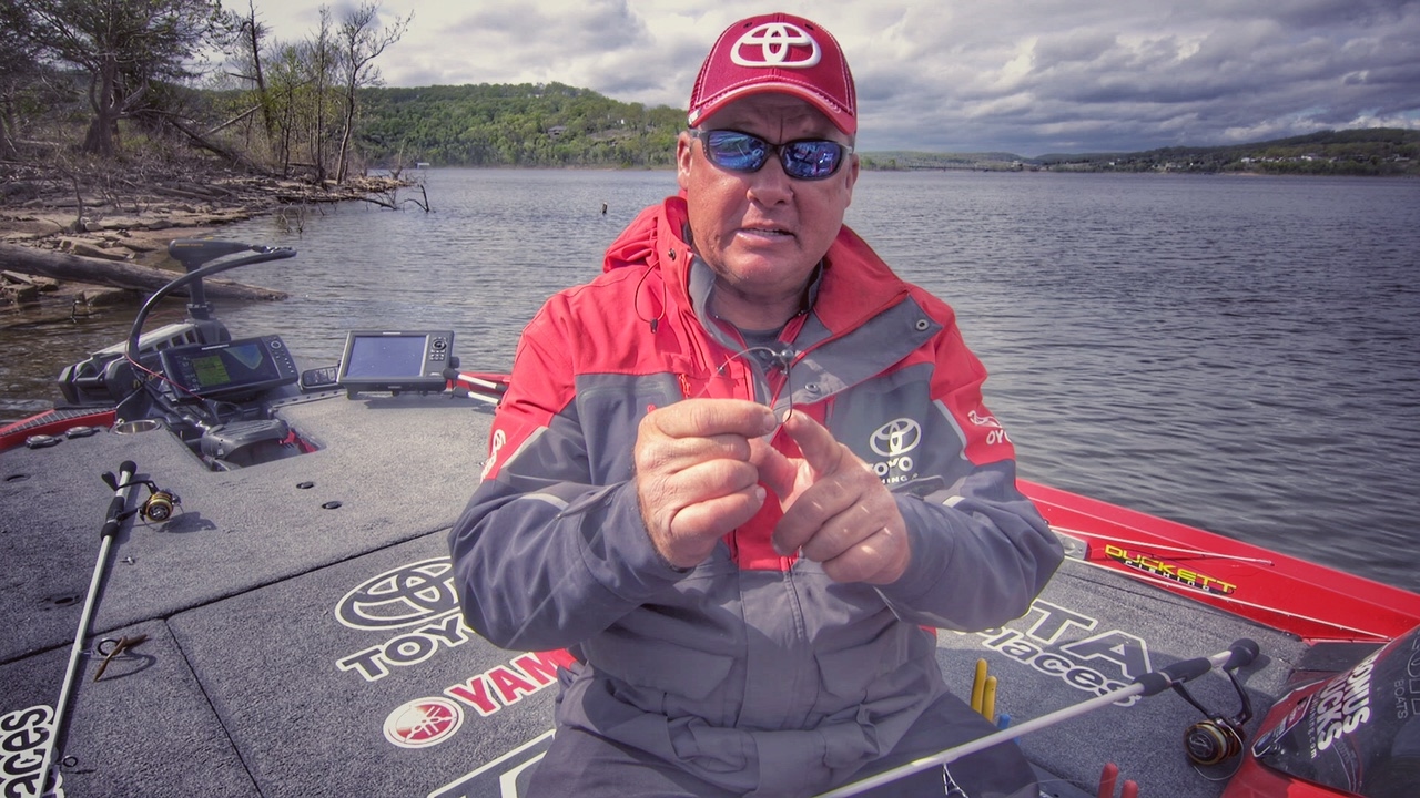 How to Rig and Fish a Shaky Head Worm YouTube