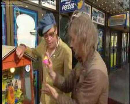 Vic Reeves & Bob Mortimer FUN FUN FUN  Monkey Dance
