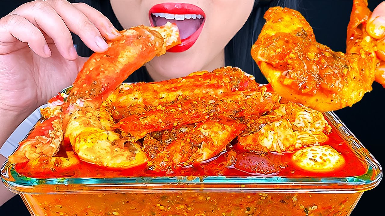 ASMR GIANT DESHELLED KING CRAB & SHRIMP SEAFOOD BOIL MUKBANG | Eating Show | ASMR Phan