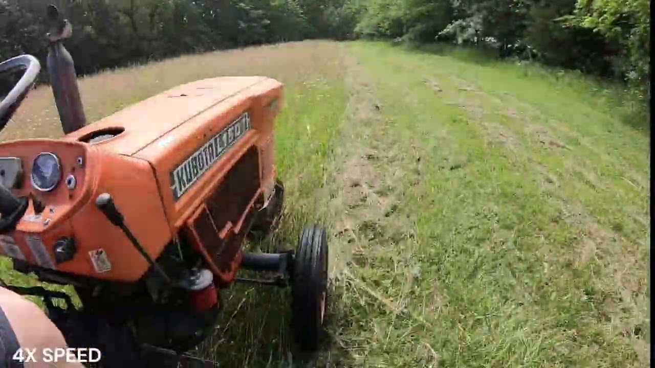 Kubota L1501 Brush Hogging - YouTube
