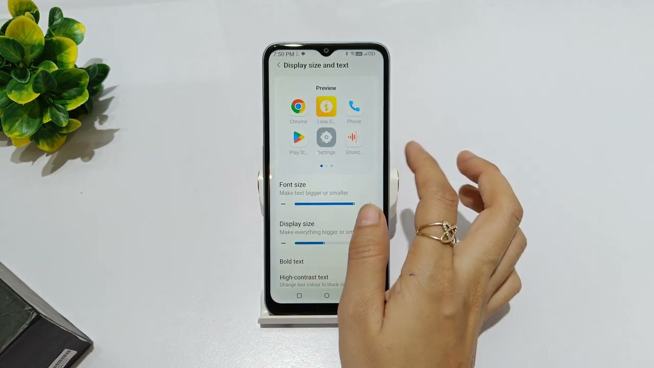 how to increase font size in lava yuva 2 pro | lava yuva 2 me font size kaise increase kar