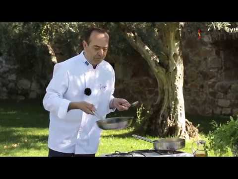 Cooking Spanish recipes: Chickpea pure with pimentn by Jos Pizarro.