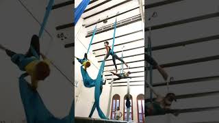 Aerial Silk Rise Katy Perry Starz Aerial 2022