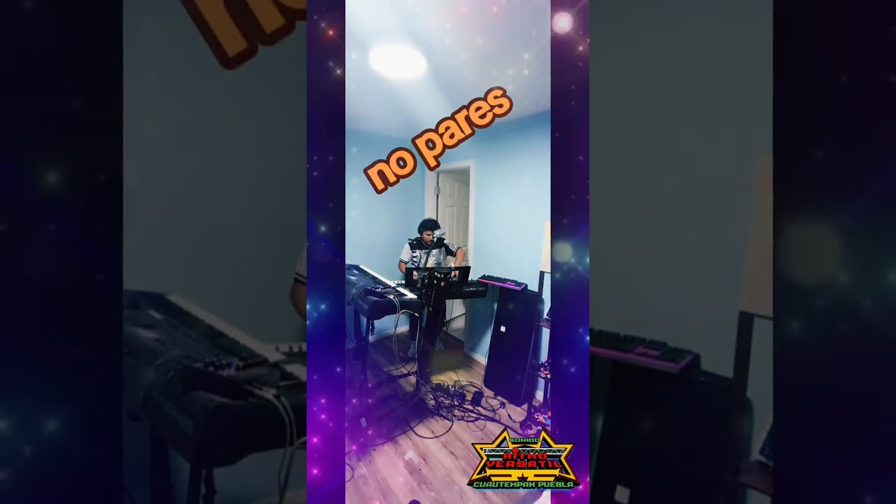 Uri y sus teclados se que es tarde ya, mi niña bonita,no pares