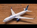 Modello Aereo NG Model NGM17000 B767-300ER Con Motori CF6 - Scala 1:400 - Preassemblato