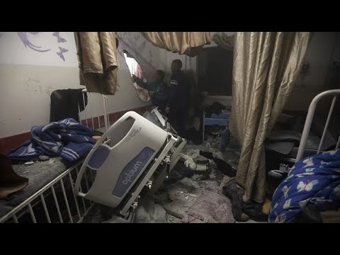 إخلاء 14 مريضا من مستشفى ناصر بإشراف منظمة الصحة العالمية وقد تحول إلى -ثكنة إسرائيلية-
 - 13:54-2024 / 2 / 20
