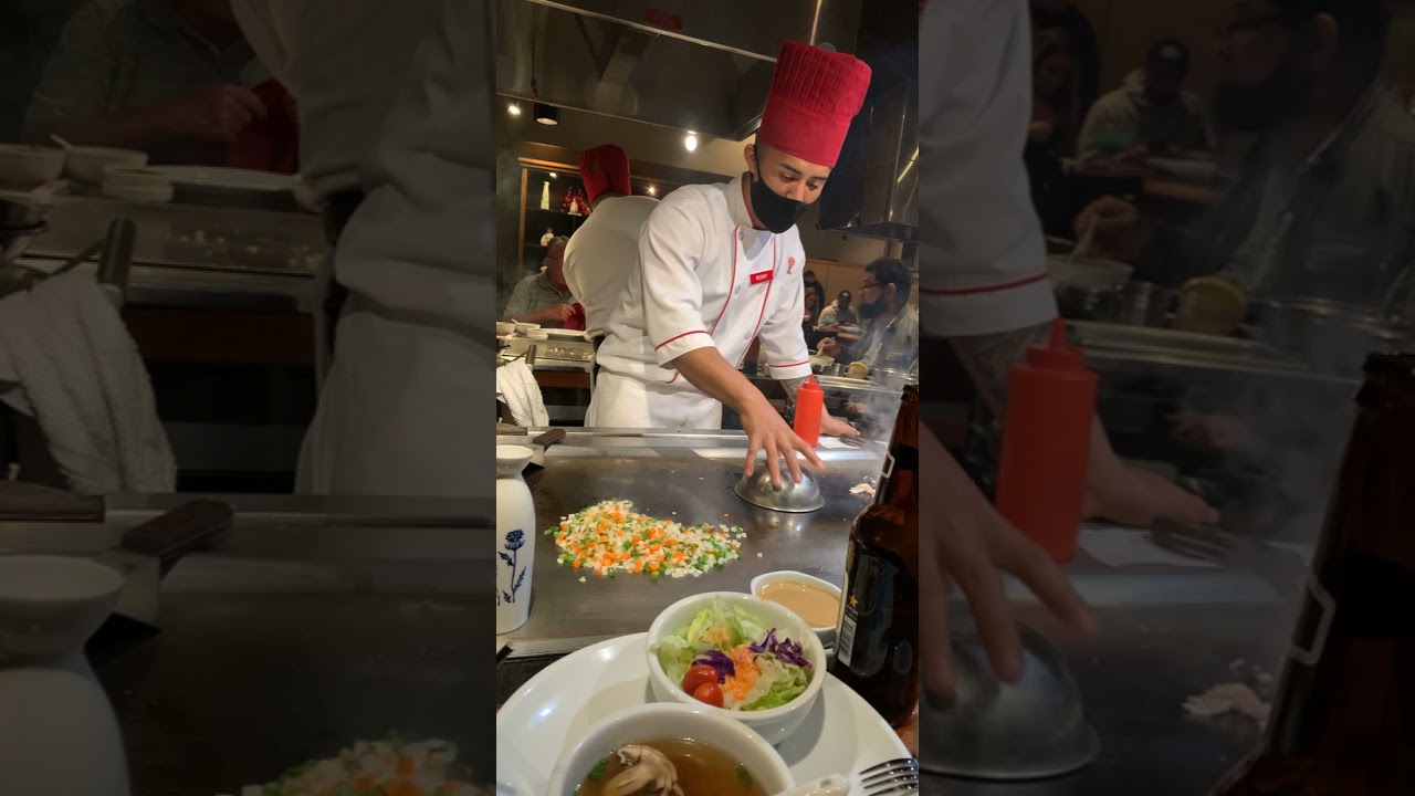 Chef Does Magic Trick With Eggs on Teppanyaki Grill - 1208708