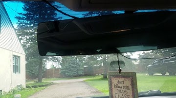 YI mirror dash cam review