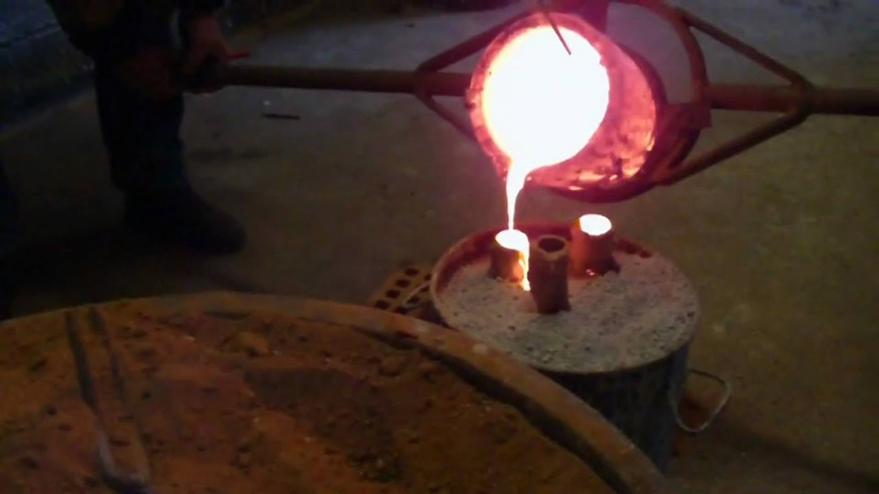 Coulée de bronze, moules argile YouTube