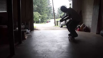 Nollie varial kickflip