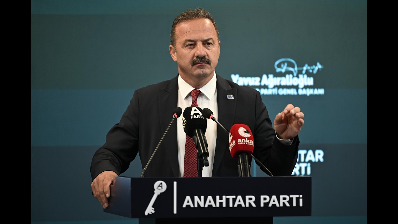 Ağıralioğlu'ndan 'çerçeve yasa' çıkışı: ‘Öcalan biliyor, millet bilmiyor’