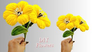 DIY | How to Make Flowers With Chenille Stems - Pipe Cleaner Crafts