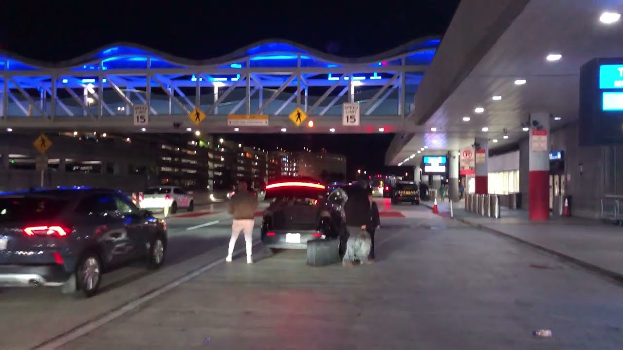 Fort Lauderdale Airport Departure Terminals 1, 2, 3, 4 at 6AM