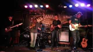 Download Lagu coverband noekje in de paap den haag 1 november 2012 MP3