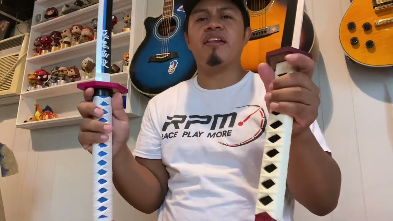 Demons slayer sword!! Bamboo vs foam comparison, giyu tomioka