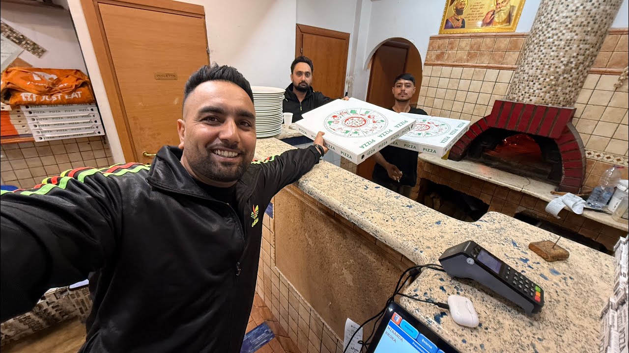 ⁣Davinder ਤਾਂ Pizza ਖਾਣ ਤੋਂ ਪਹਿਲਾਂ ਹੀ ਹਾਰ ਗਿਆ 🙈🍕 | Nagra Vlogs Italy 🇮🇹