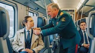 Полковник нагрубил женщине в поезде, и когда девушка вытащила свою карточку, он застыл от страха.
