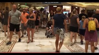 Видео ????НОМЕР ОТЕЛЯ РОДИТЕЛЕЙ ????РАЗНОШЁРСТНАЯ ПУБЛИКА ЛАС ВЕГАС (автор: Главная В тренде)
