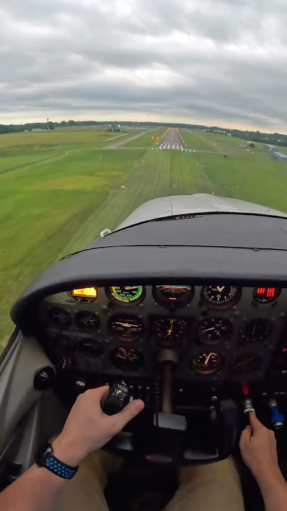 Cessna 182 landing at Sporty's - evening approach