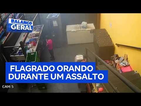 Video: 8-year-old boy prays during wine shop robbery, touching everyone's hearts.