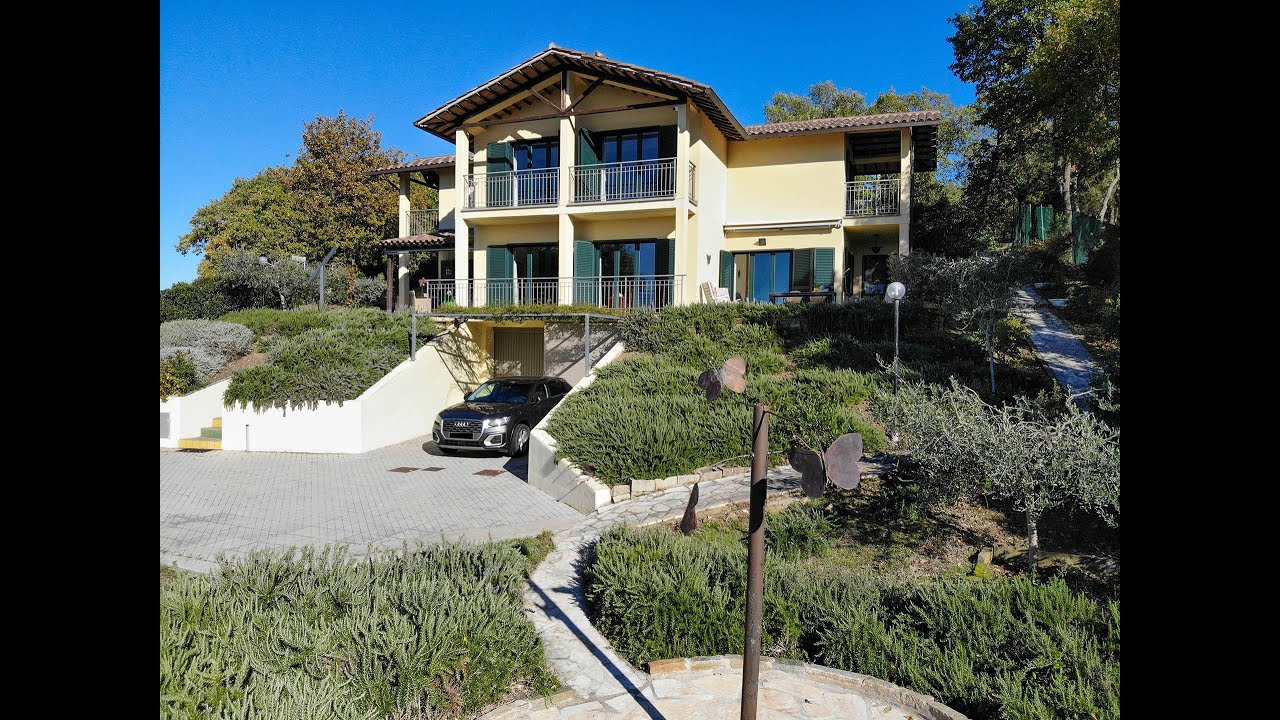 Bright Villa With Lake Trasimeno View In San Feliciano Umbria Italy For Sale 11217116