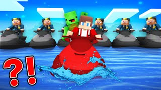JJ and Mikey Were Caught in a Water Police Chase in Minecraft ! (Maizen)