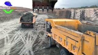 DOOSAN EXCAVATORS DX800 Loading Over Burdent #doosan #develon #excavators #eps26