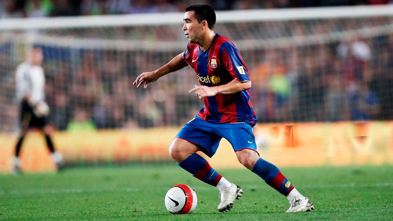 Deco - When Football Becomes Art - YouTube