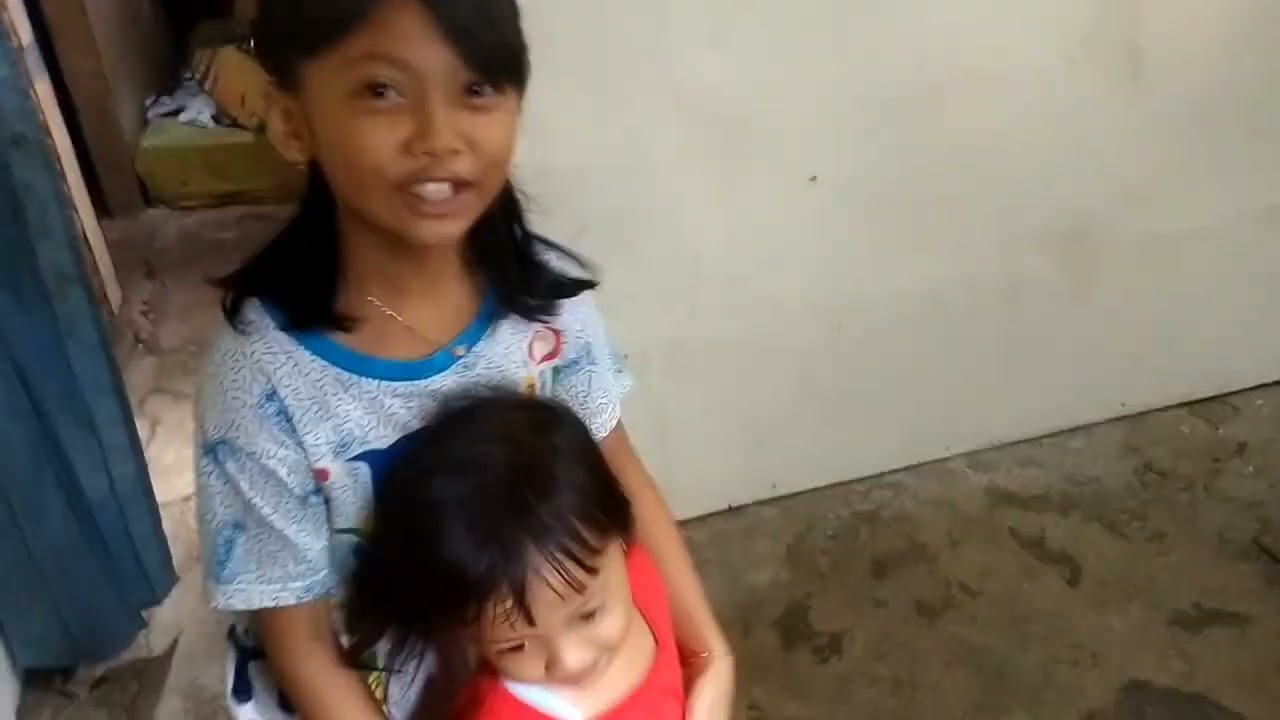 Dafa potong rambut sama om tiyaaa