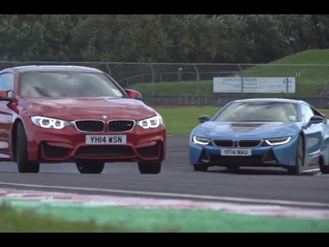 BMW-i8-versus-M4---track-battle