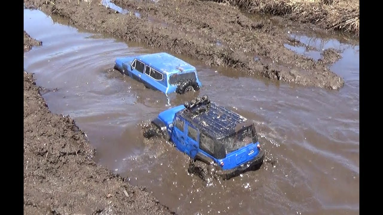 2 rc trucks scale offroad 4x4 mudding and water test, redcat gen8 & axial scx10.