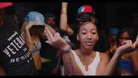 La Demente 1212 x Treintisiete 3730 - Un Malo & Medio 😈 | Video Oficial
