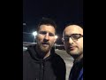 Leo Messi fast selfie before he run away to his plane