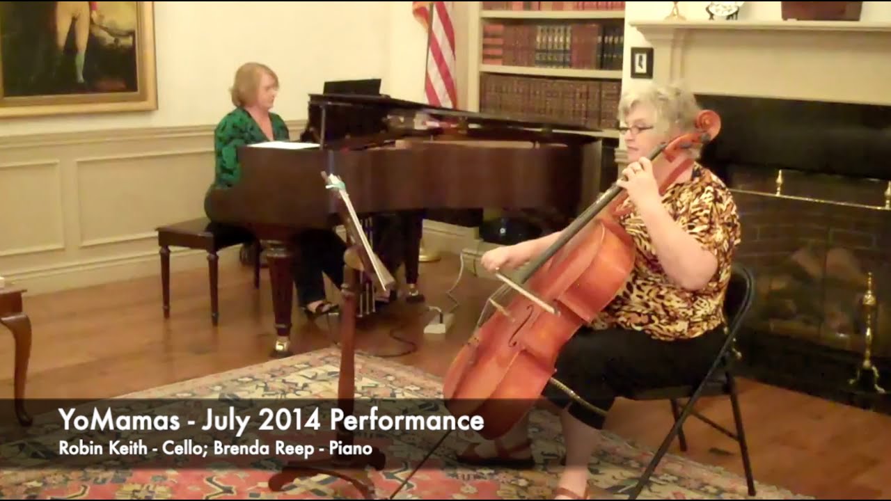 YoMamas - Full Friday Noon Concert July 2014 - Performances with Brenda