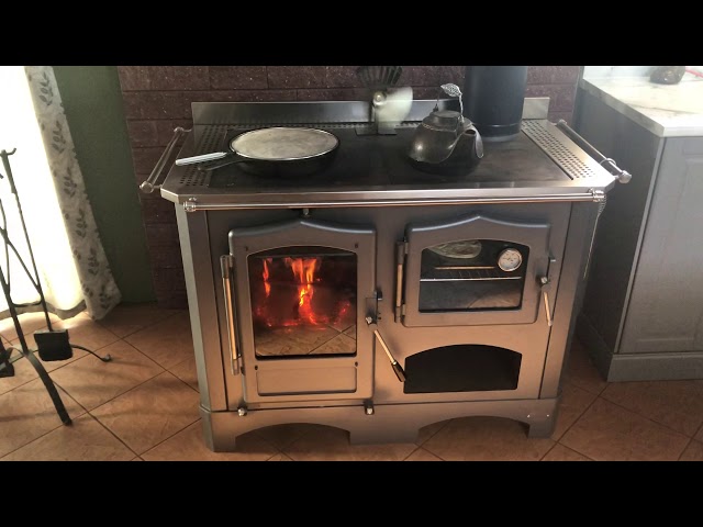 Regina Wood Cook Stove in Manitoba, Canada! - YouTube