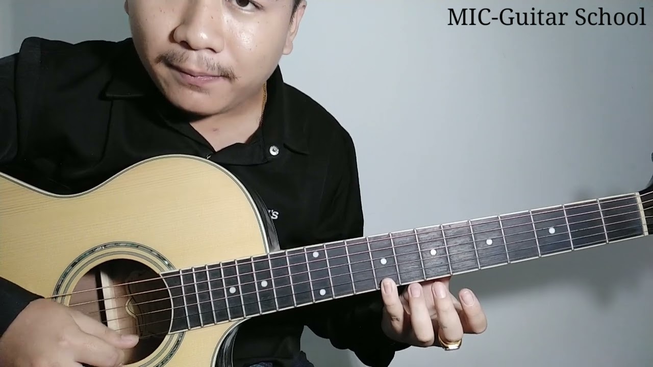 အသက် ၄၀  guitar lesson