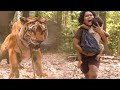 Mohanlal Best Tiger Fight Scene | Kamalinee Mukherjee | Namitha | Lal | Chalana Chitram