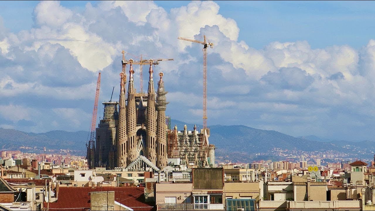 Places to see in ( Barcelona - Spain ) L'Eixample District - YouTube