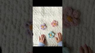 Chunky knit flower / Finger Knit Flower / Hand knit flower - New tutorial coming tomorrow! 🌸