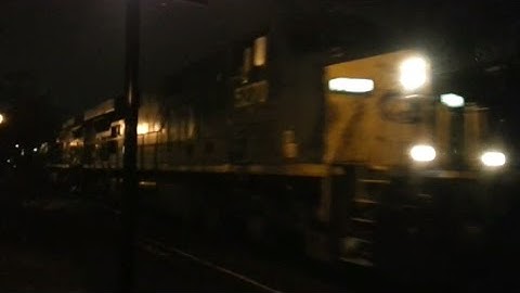 CSX 5270 west in Charlottesville Virginia (Empty Grain Express)