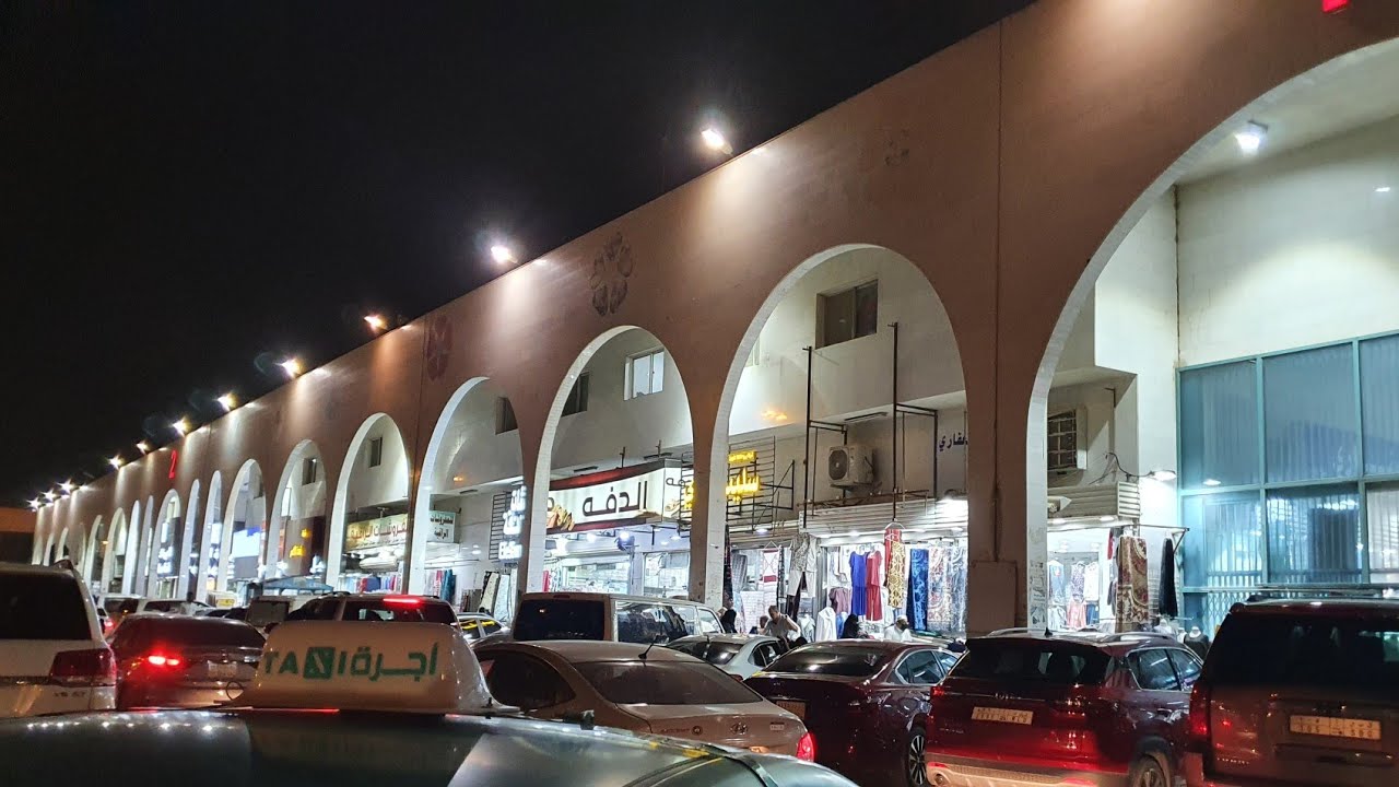 مقاضي من اسواق المجد لزوم السفر للمدينة باذن الله تعالوا نجيب عبايات سوده وملابس 🇸🇦🇸🇦🇸🇦