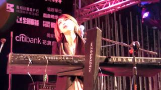 Tizzy Bac_2_ (愛的鼓勵 20101231).MP4