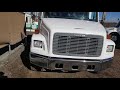 2000 Freightliner FL70 Sportdeck